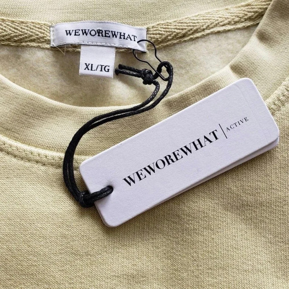 NWT WeWoreWhat Women's Size M Off White Cropped Sweatshirt Pullover Top Crop - Picture 4 of 5